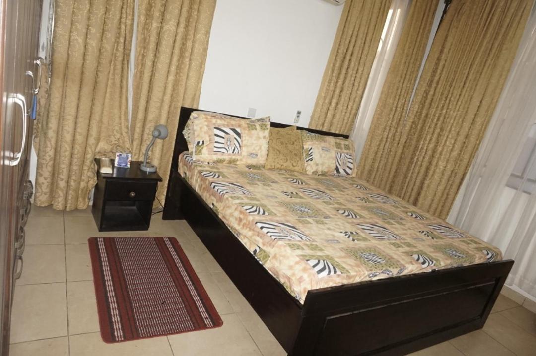 Sandpark Place, West Hills Mile 11 Bagian luar foto