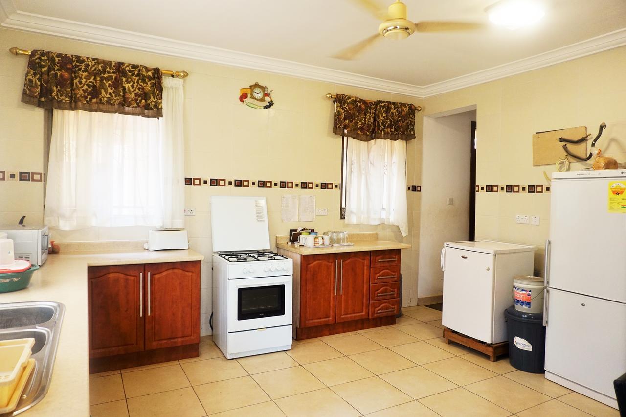 Sandpark Place, West Hills Mile 11 Bagian luar foto